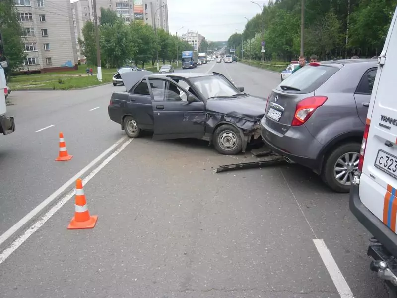 пересечение из-за аварии